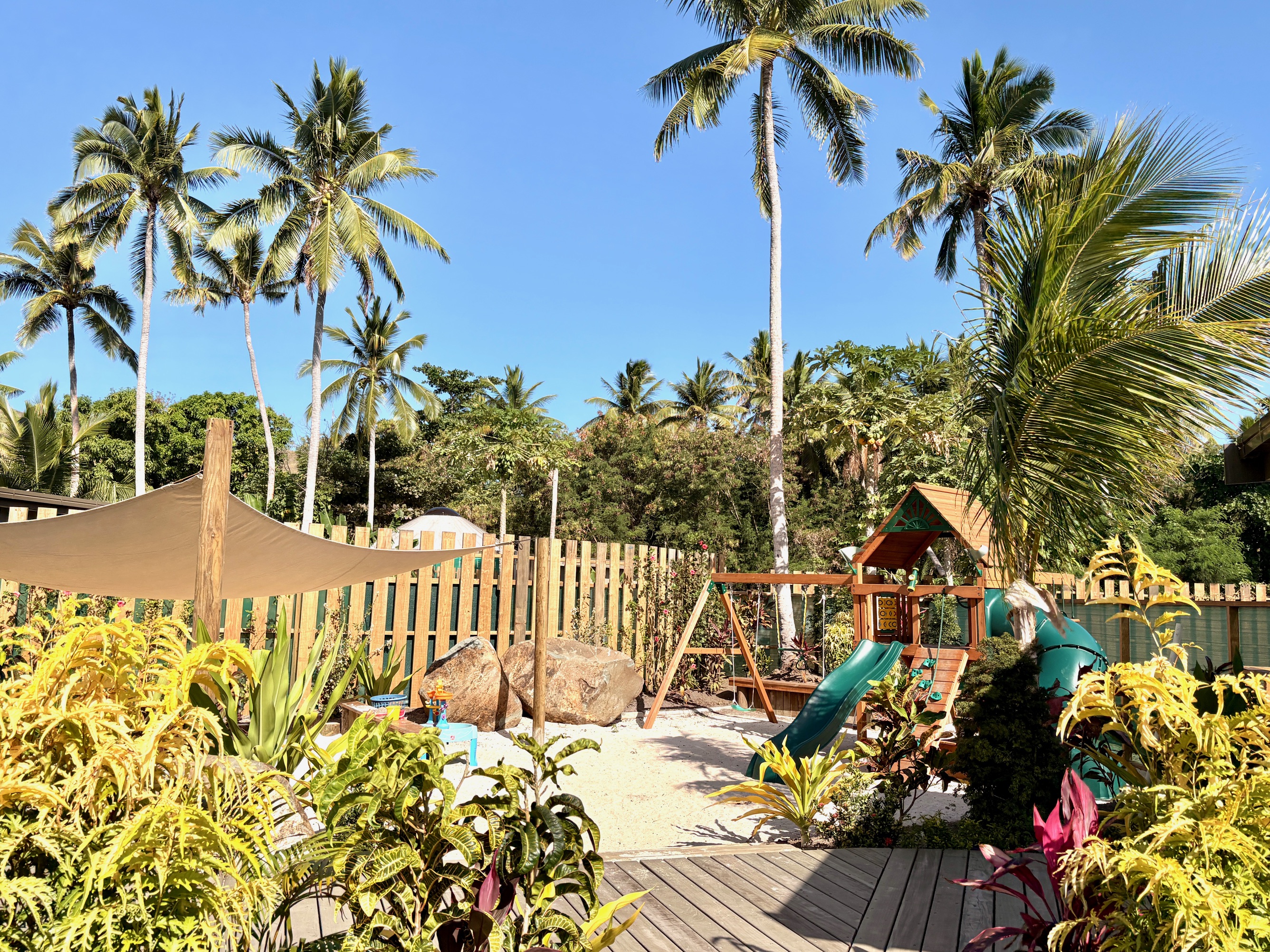 Odoo - Sample 1 for three images